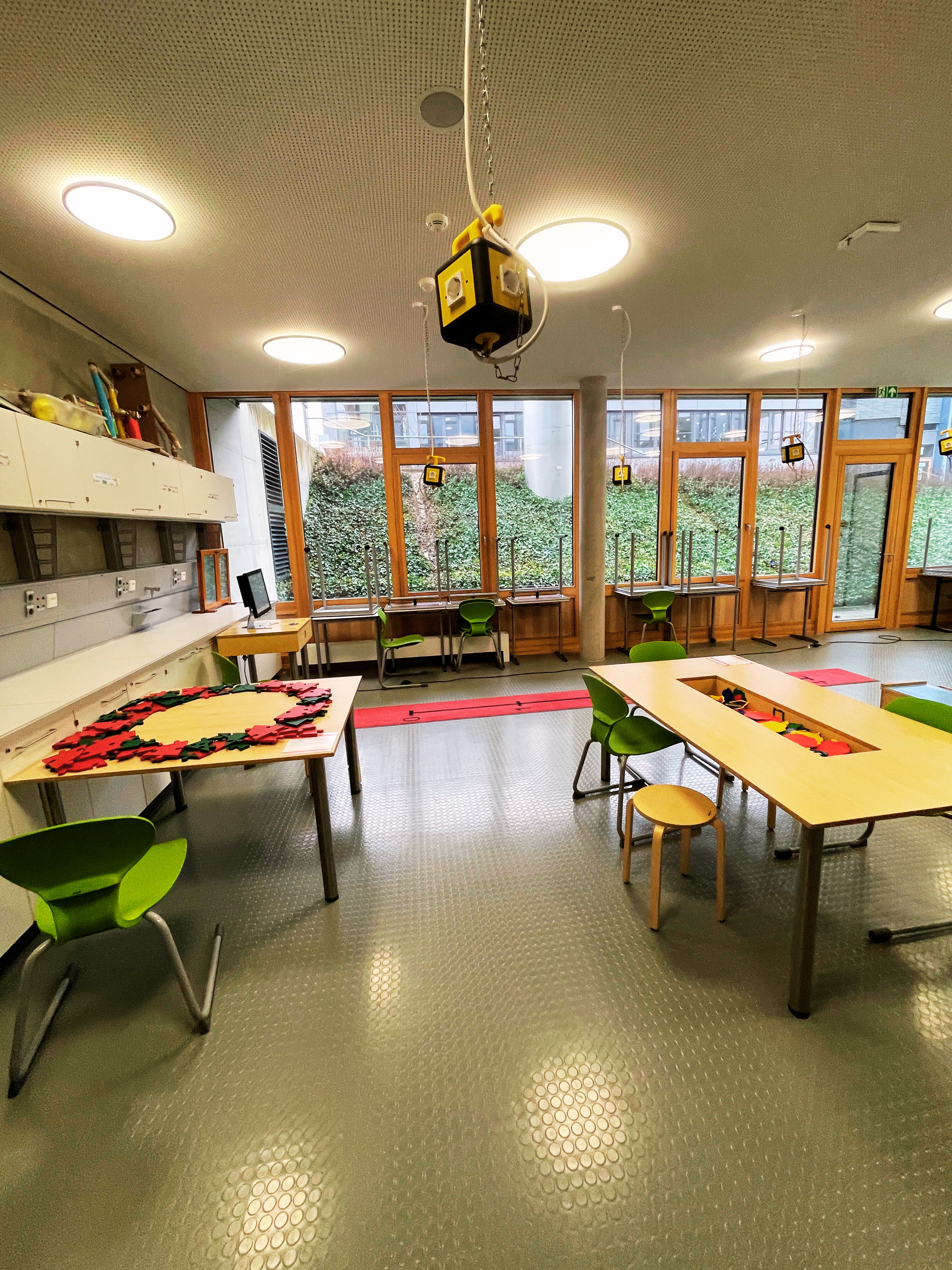 Bild der Ausstellung im Physikraum